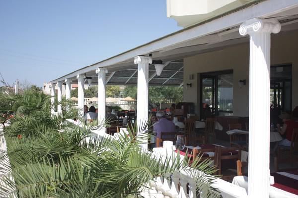 Poseidon Cesme Resort Buitenkant foto