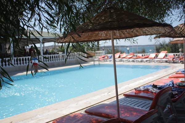 Poseidon Cesme Resort Buitenkant foto